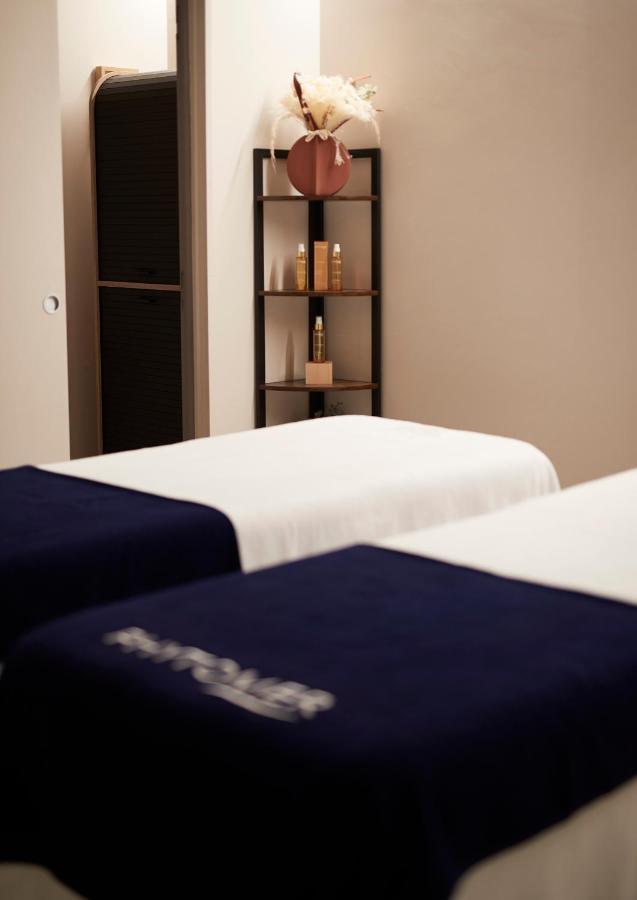 Hotel De Brunville & Spa บาเยอ ภายนอก รูปภาพ