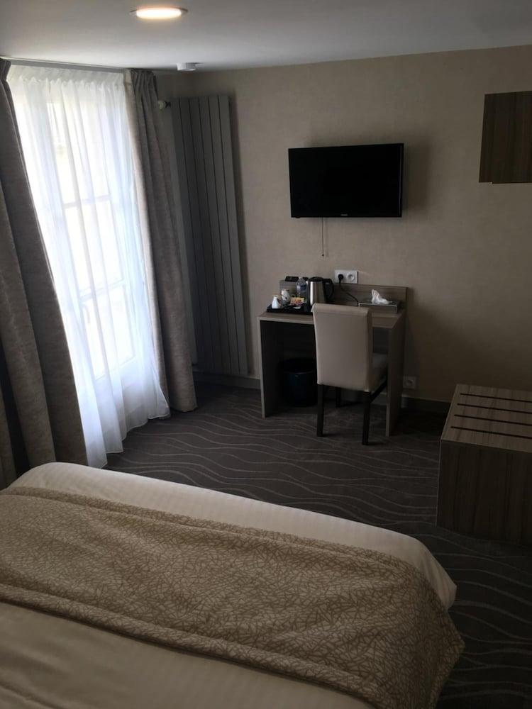 Hotel De Brunville & Spa บาเยอ ภายนอก รูปภาพ